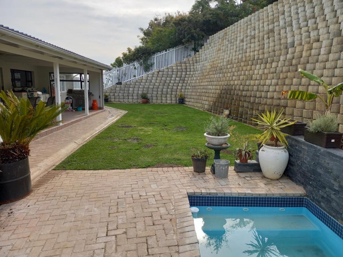 קניסנה Friendz Guesthouse מראה חיצוני תמונה