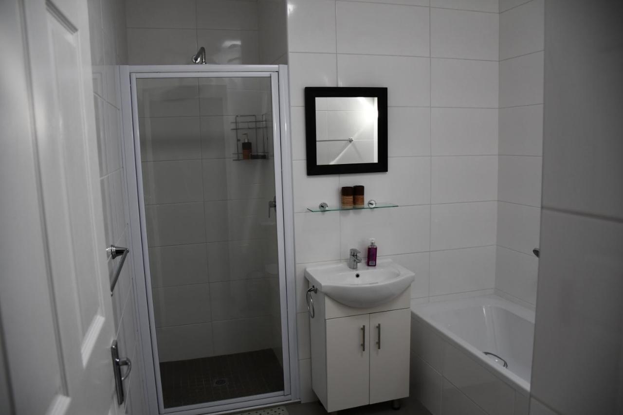 קניסנה Friendz Guesthouse מראה חיצוני תמונה