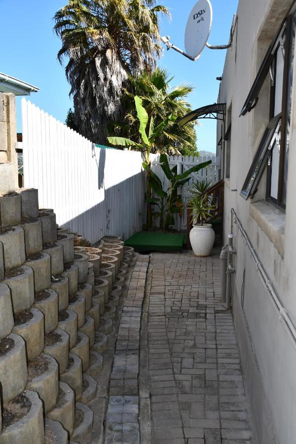 קניסנה Friendz Guesthouse מראה חיצוני תמונה