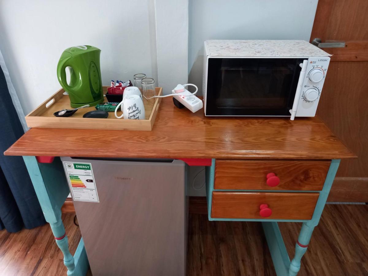 קניסנה Friendz Guesthouse מראה חיצוני תמונה