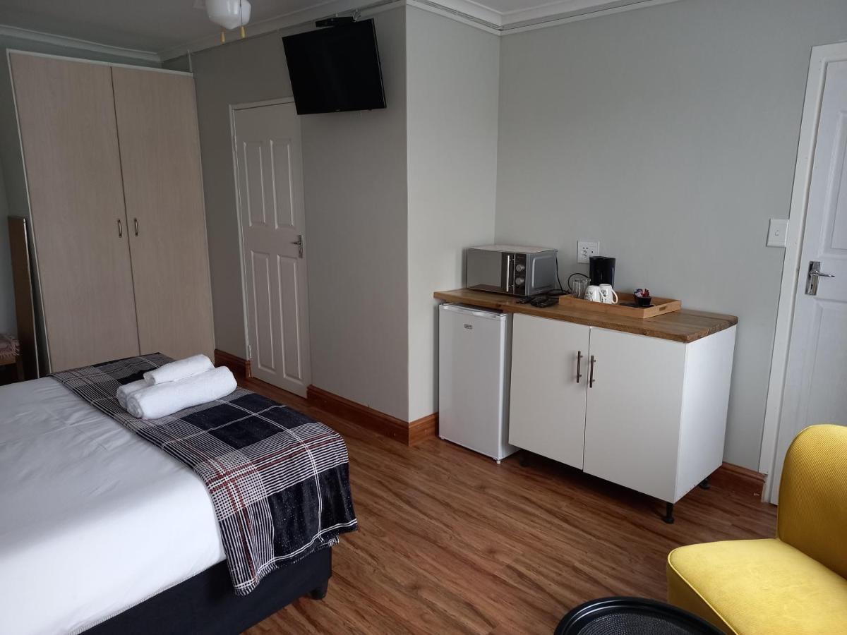 קניסנה Friendz Guesthouse מראה חיצוני תמונה