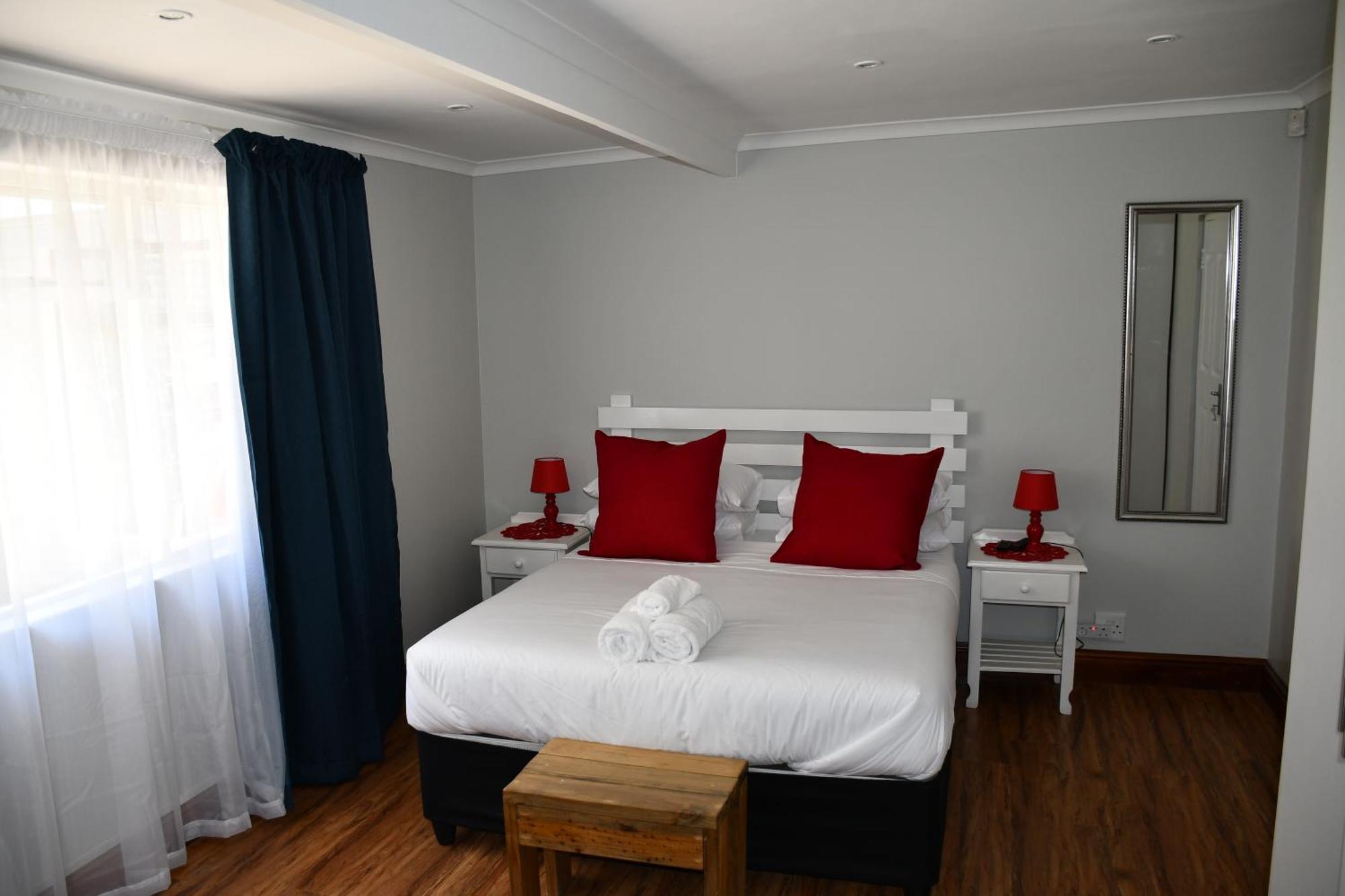 קניסנה Friendz Guesthouse חדר תמונה